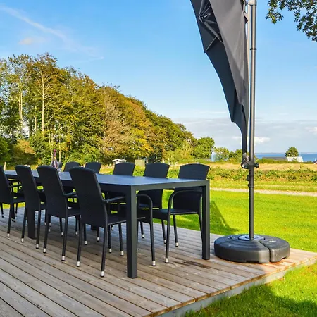 Stunning In With Kitchen Holiday home