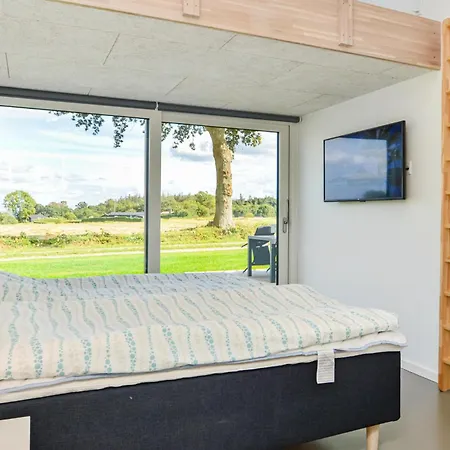 Holiday home Stunning In With Kitchen *