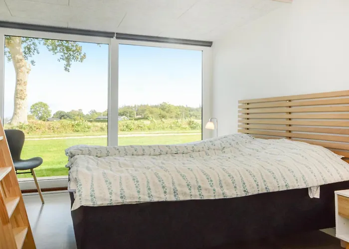 Casa de Férias Stunning In With Kitchen *